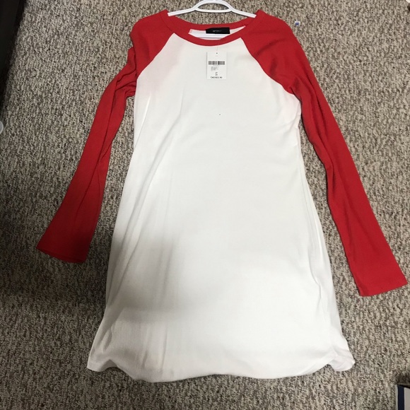 PLUS-SIZE  ribbed knit baseball T-shirt dress - Picture 2 of 4